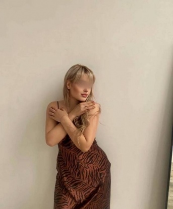 Моя страсть и желание доставлять истинное удовольствие не знают границ. Я знаю, как удовлетворить самые изысканные фантазии и превратить их в реальность. Мои услуги охватывают все, что вы можете себе представить - от романтических свиданий до полного релакса. Я умею слушать и дарить внимание моему партнеру. Фотографии, которые ты видишь - настоящие, и я уверена, что они понравятся тебе еще больше вживую. Мои клиенты оставляют положительные отзывы о встречах со мной и всегда возвращаются в Москву именно ради нашей встречи. Жду тебя, чтобы создать незабываемые моменты в Москве. ✨🌹🔥 1468, 21 год